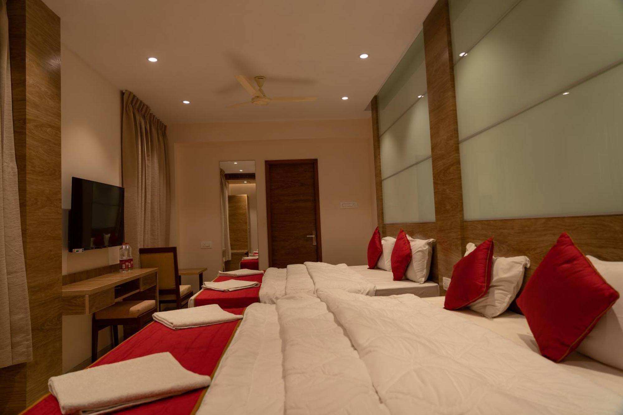 The Paradise Hotel - Luxury Stay Kanchipuram Exterior photo